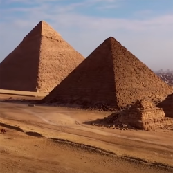 Byly pyramidy zhotoveny podle nebeských těles?